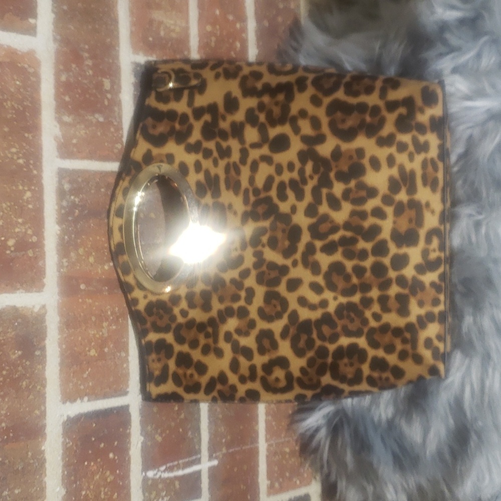 Leopard printed bag.